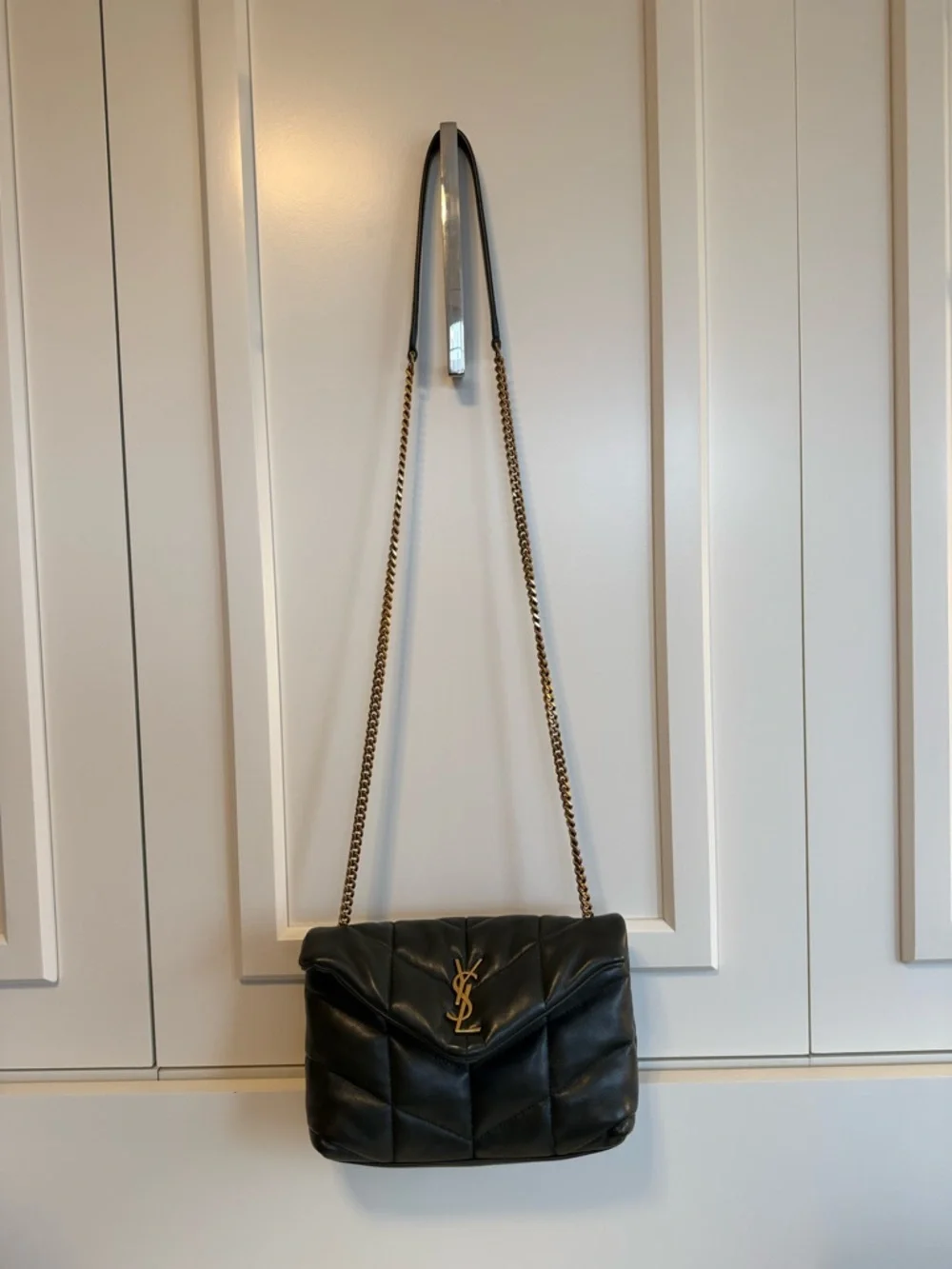 Saint Laurent Quilted Chevron Leather Shoulder Bag in Olive - Picture 8 of 9